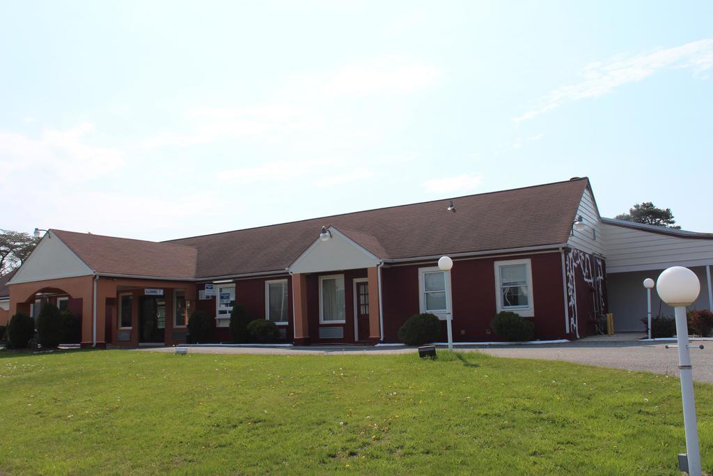 Oceanside Lodge Marmora Екстер'єр фото