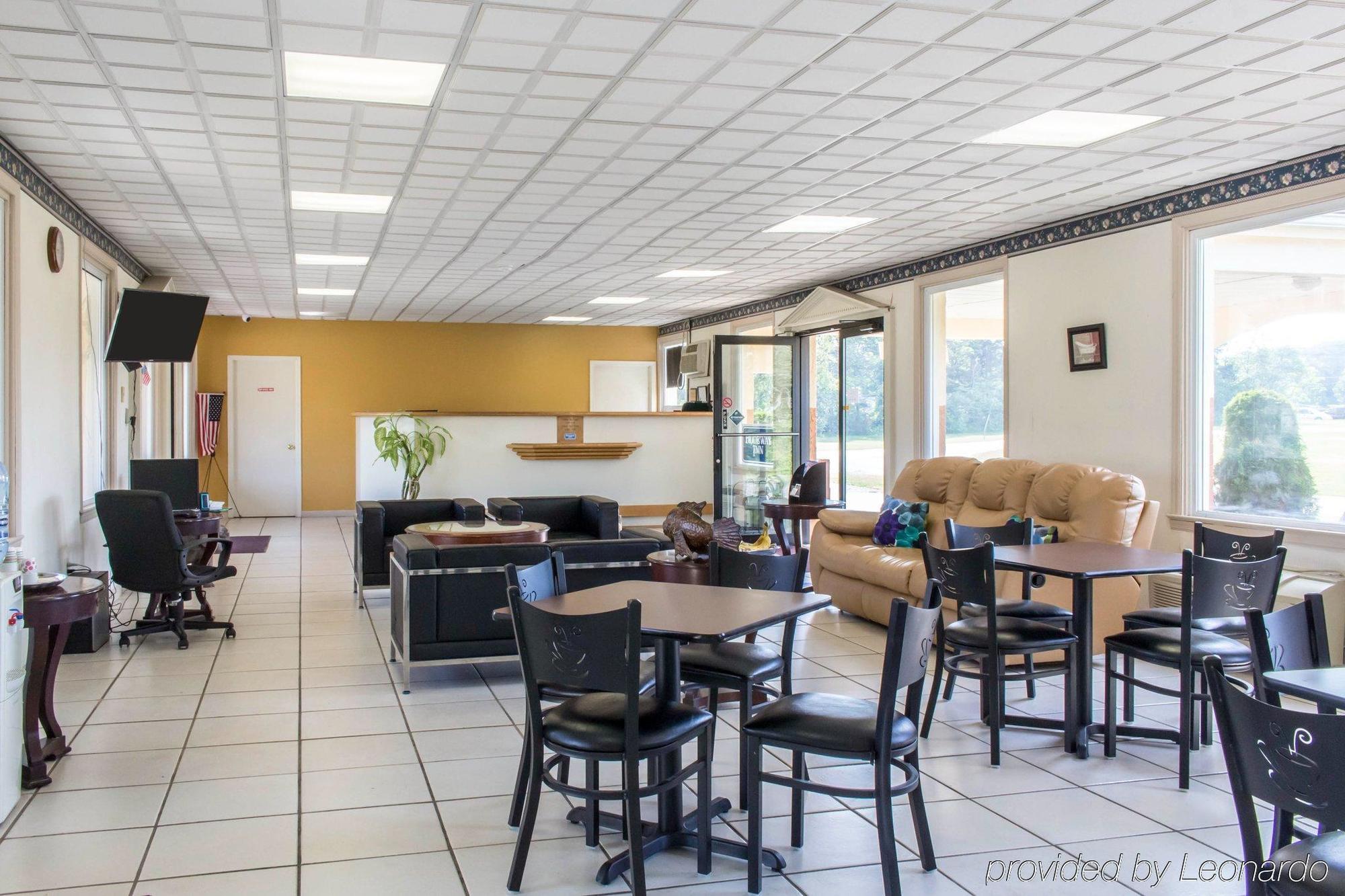 Oceanside Lodge Marmora Екстер'єр фото