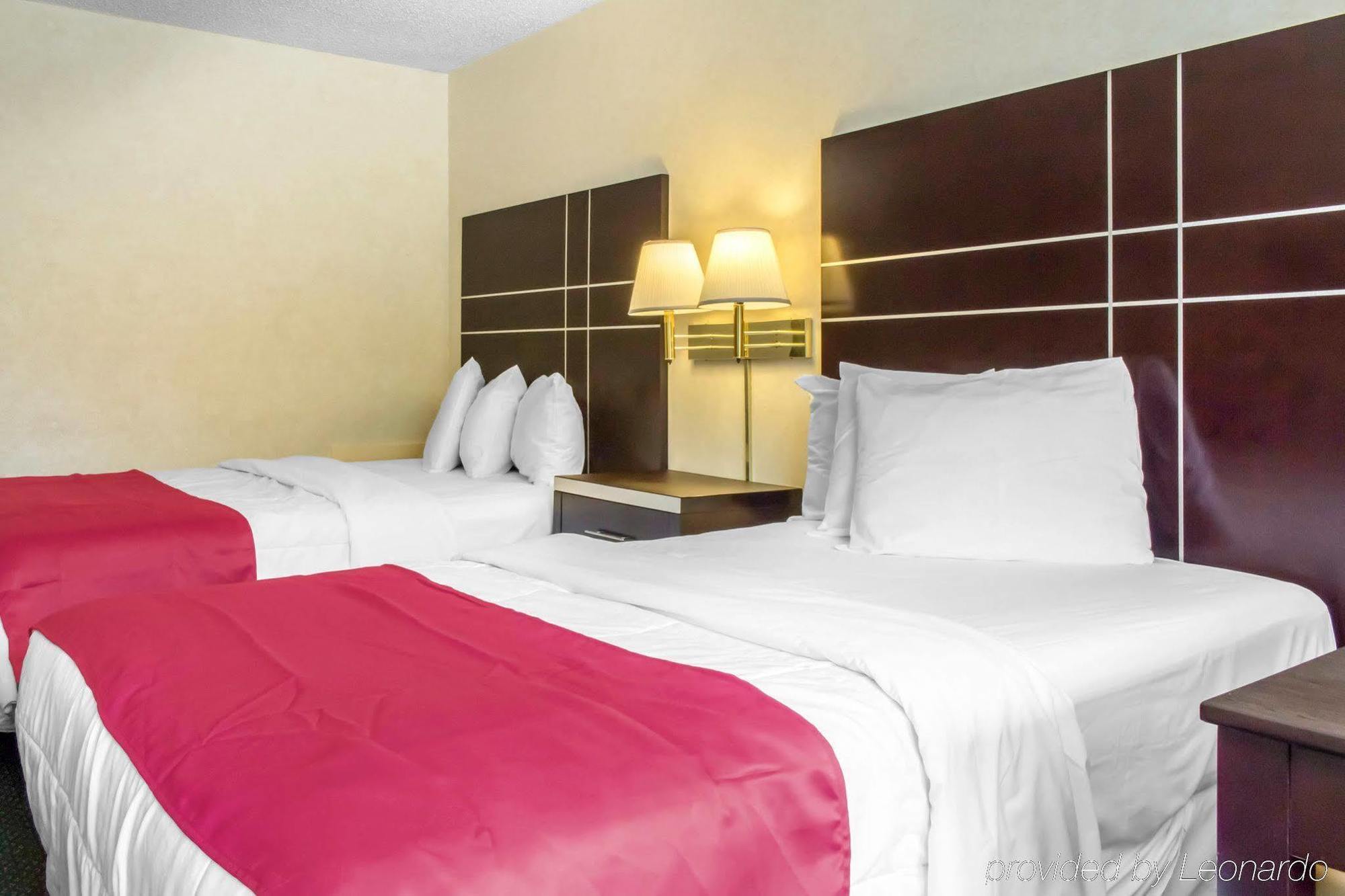 Oceanside Lodge Marmora Екстер'єр фото