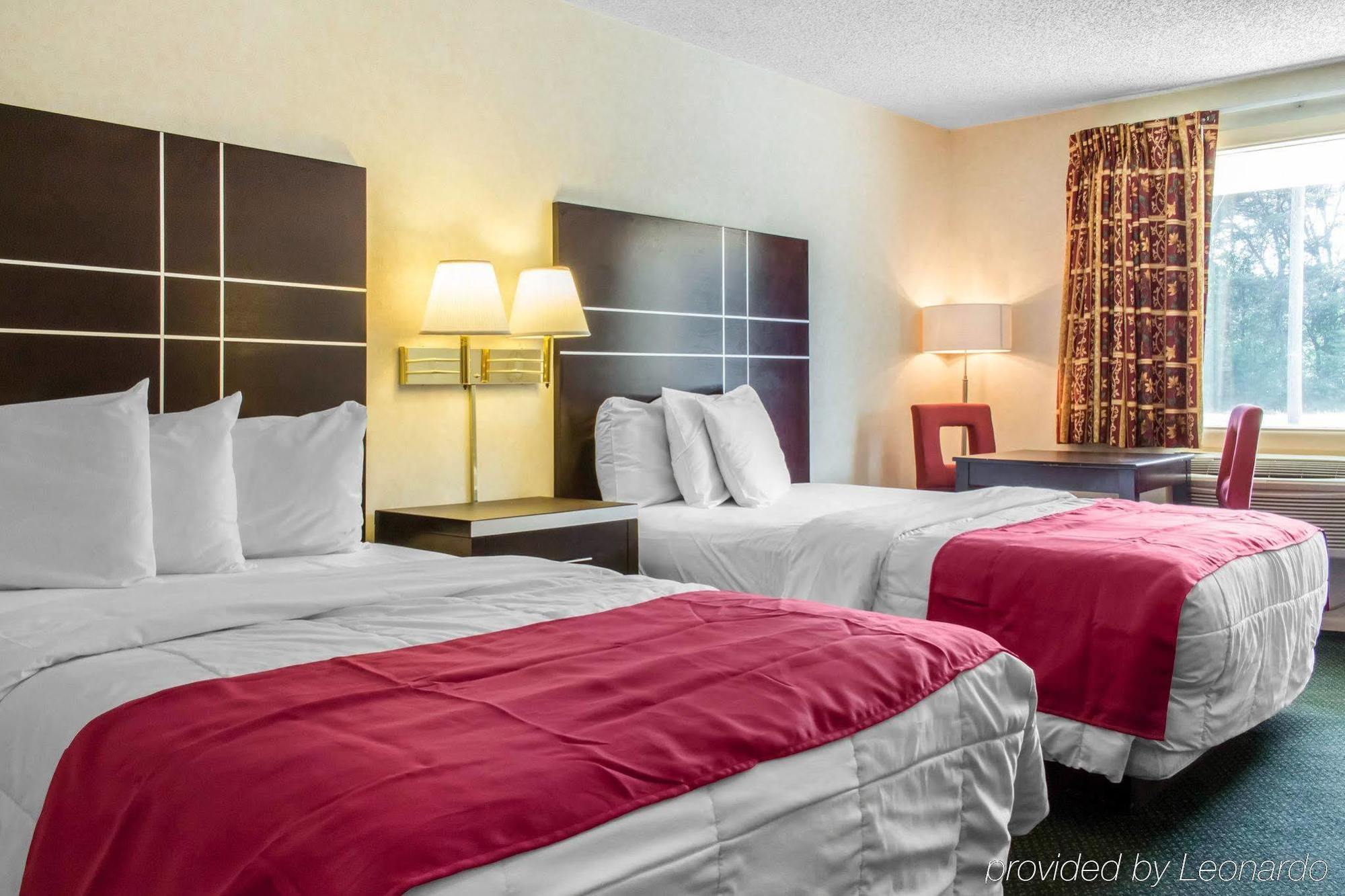 Oceanside Lodge Marmora Екстер'єр фото