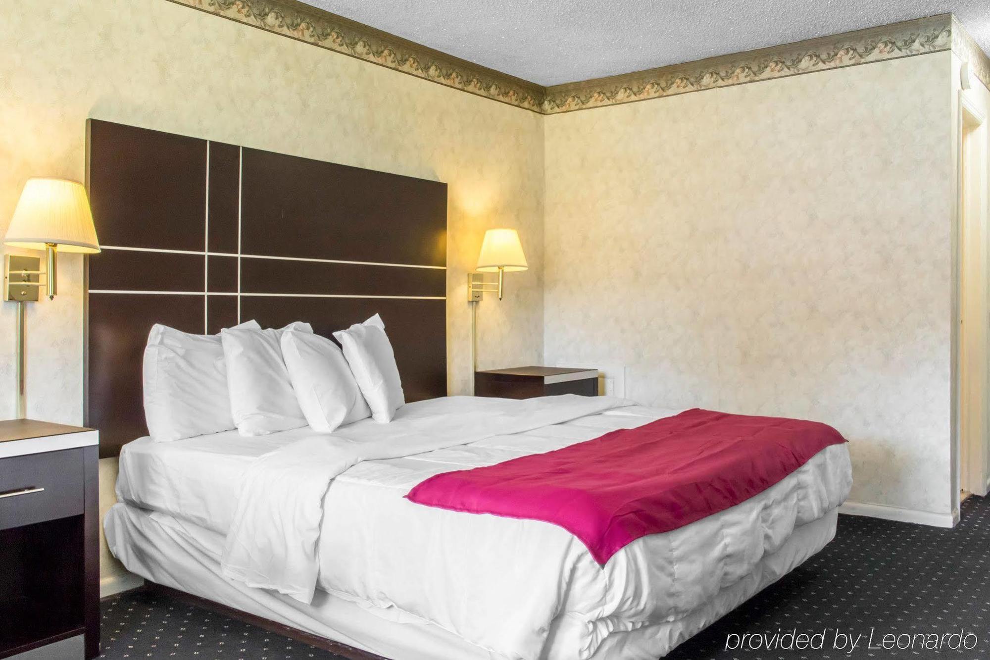 Oceanside Lodge Marmora Екстер'єр фото