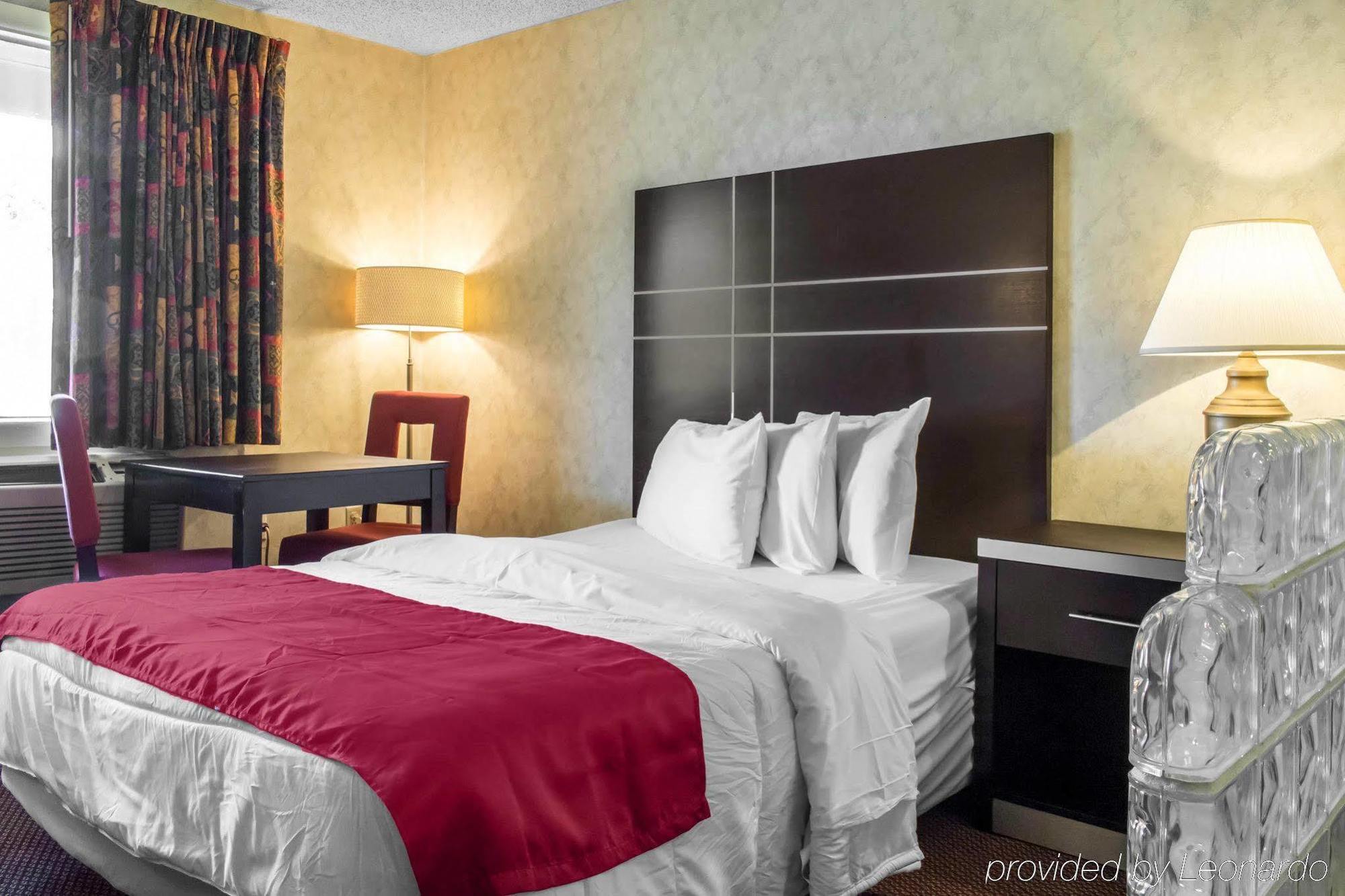 Oceanside Lodge Marmora Екстер'єр фото